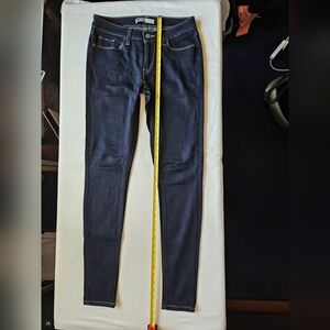 Levi's Women's Jeans - Deep Indigo - Used